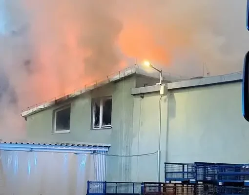 Pożar budynku gospodarczo-mieszkalnego przy ul. Składowej – interwencja OSP Michałów