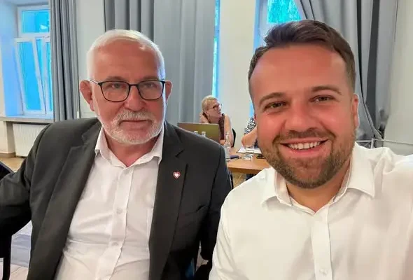 Poseł Lucjan Pietrzczyk gościem sesji Rady Miejskiej w Starachowicach