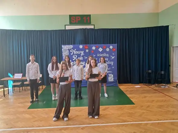 Uroczyste rozpoczęcie roku szkolnego w SP nr 11 w Starachowicach