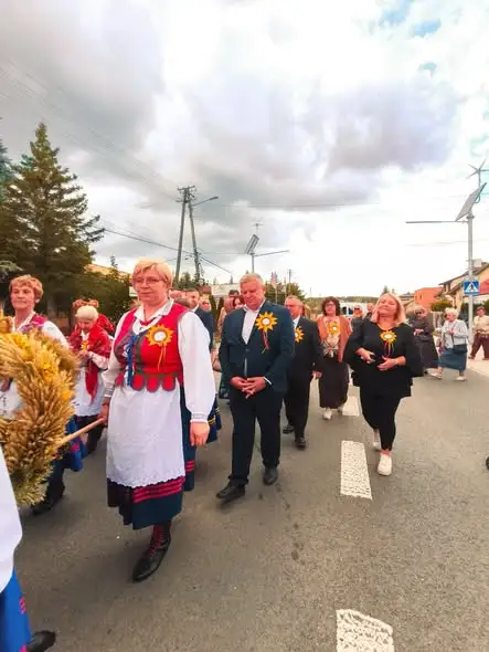 Dożynki Gminne w Marcinkowie: podziękowania za plony i folklor