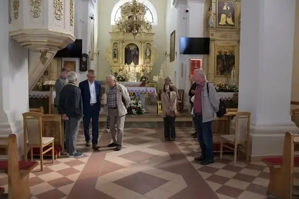 Powiatowa Rada Pamięci odwiedziła miejsca pamięci w gminie Mirzec