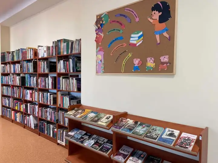 Biblioteka w Wąchocku wznawia działalność w nowej siedzibie przy ul. Kościelnej 10