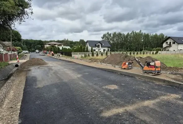 Zakończono przebudowę drogi powiatowej w Lipiu. Gmina Brody podsumuje inwestycję