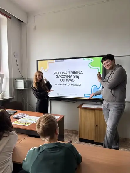 Młodzieżowy Zielony Budżet Partycypacyjny w Starachowicach – radni tłumaczą uczniom, jak zmieniać szkoły